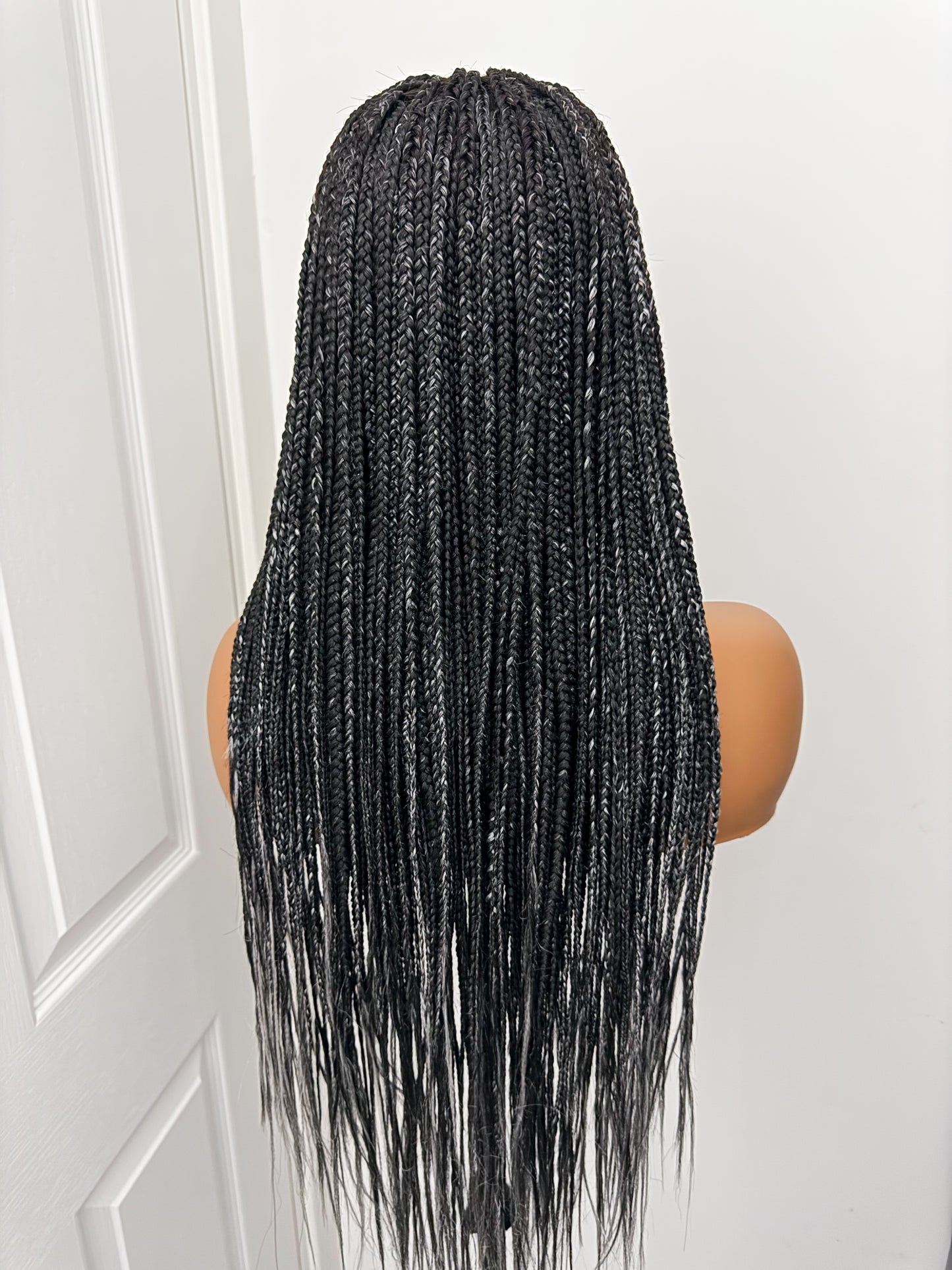 5*5 LACE CLOSURE BOX BRAIDS - SALT AND PEPPER